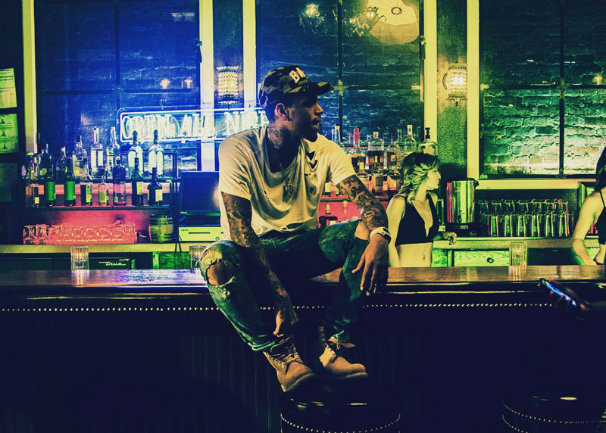 chris brown lz